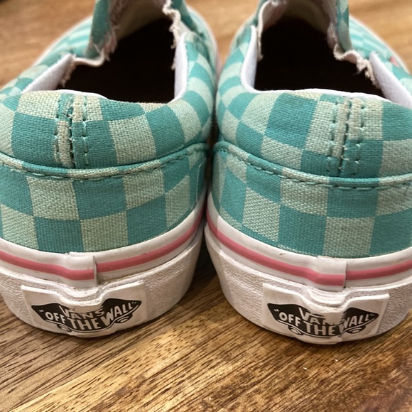 VANS checkerboard slip ons - Picture 3 of 9